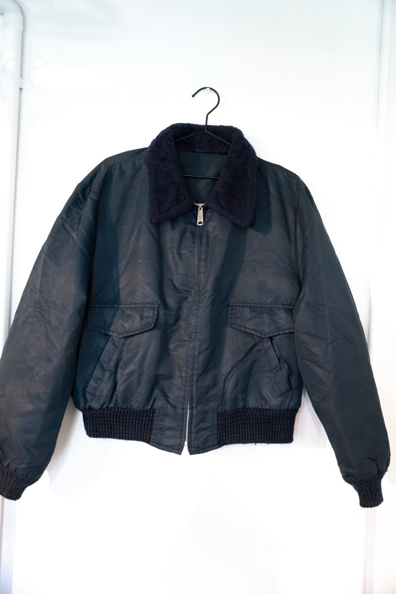 1960s William Barry Struggle Gear Air Force Flight Jacket Bomber Type Faux fur Collar Navy Blue Size 40 - Keep It Classic