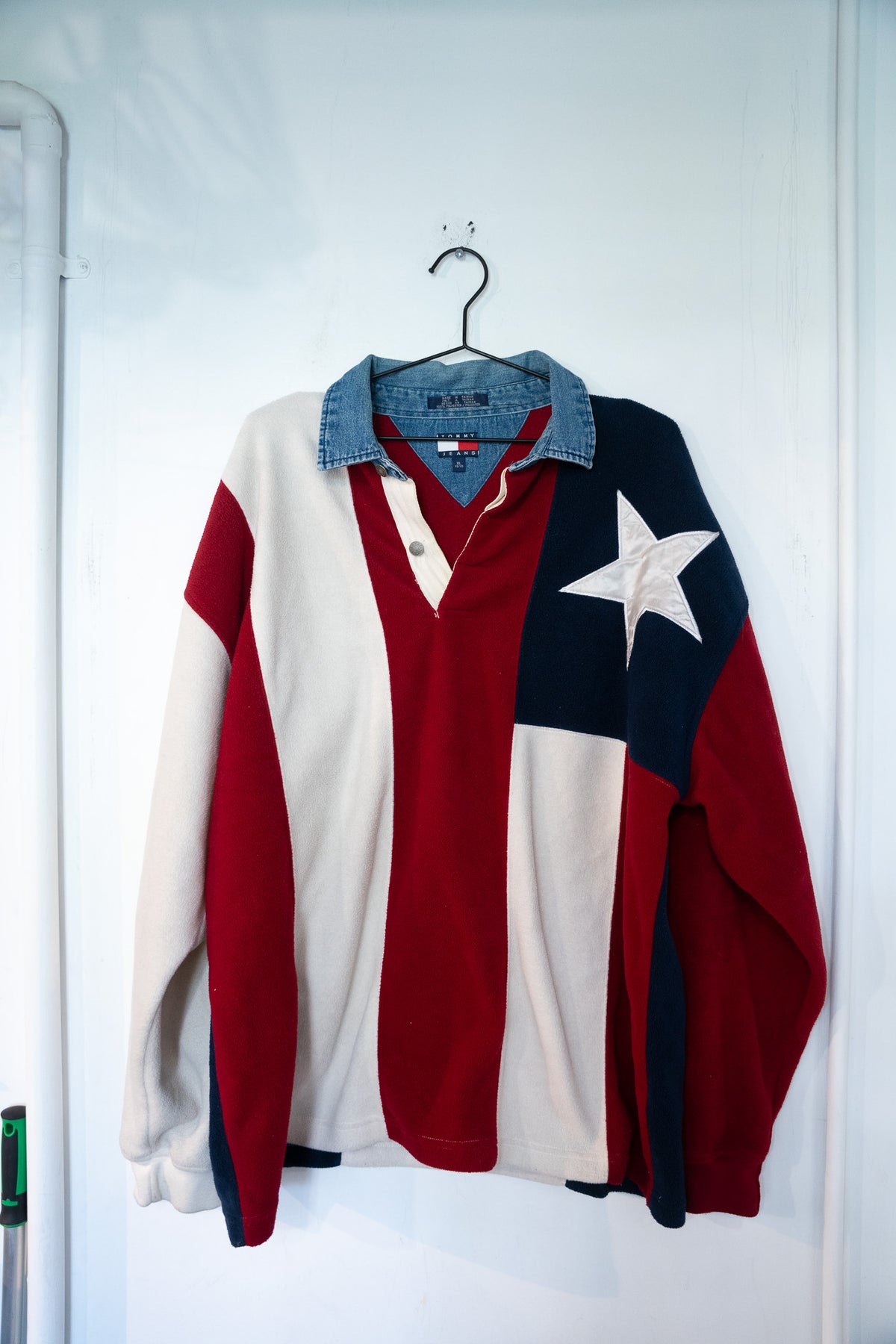 Vintage 90s Tommy Hilfiger Jeans Big USA Flag Logo Fleece Pullover Mens XL