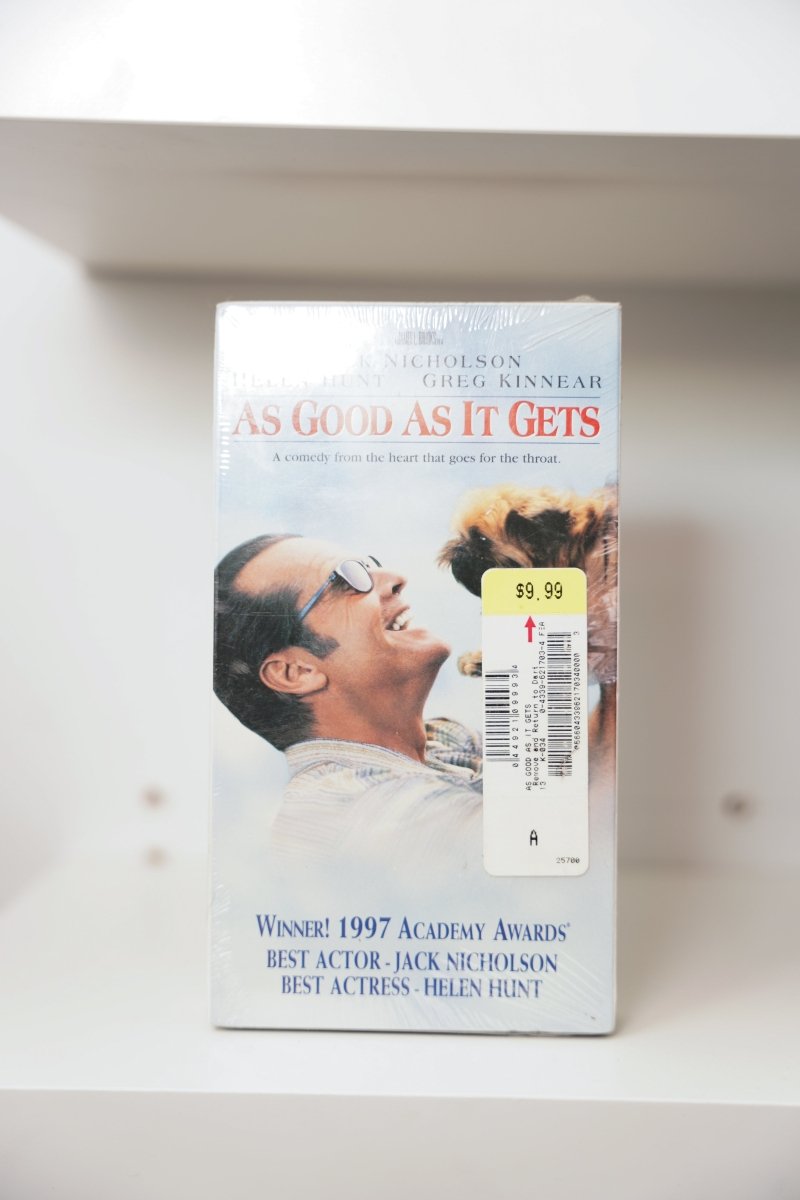 VHS As Good as It Gets sealed blue sky cover Jack Nicholson laughing dog Helen Hunt Greg Kinnear AS GOOD AS IT GETS text Academy Awards badge