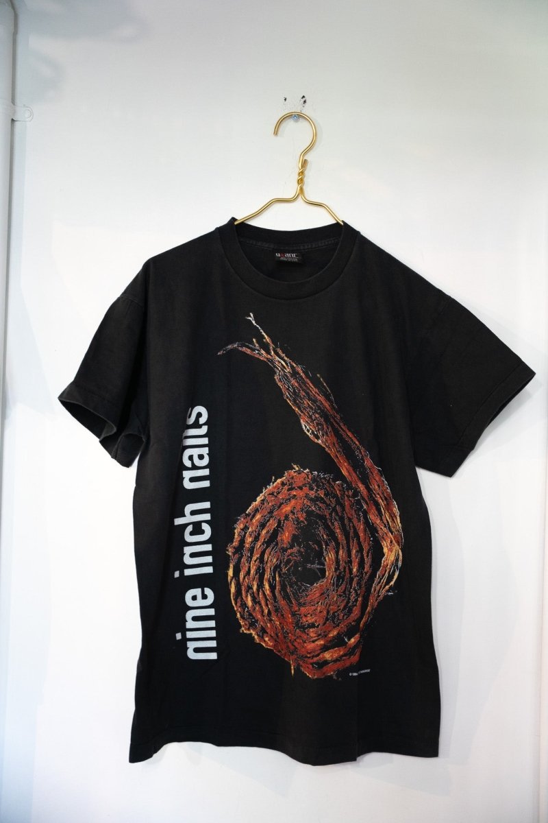 Giant Nine Inch Nails Modern Boot Shirt Size Large, black graphic tee with band logo and imagery on front
