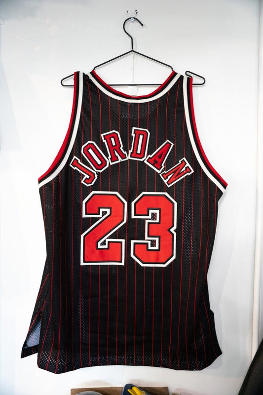 Michael Jordan 96/97 Chicago Bulls Pinstripe Champion Stitched Jersey Size 48 - Keep It Classic