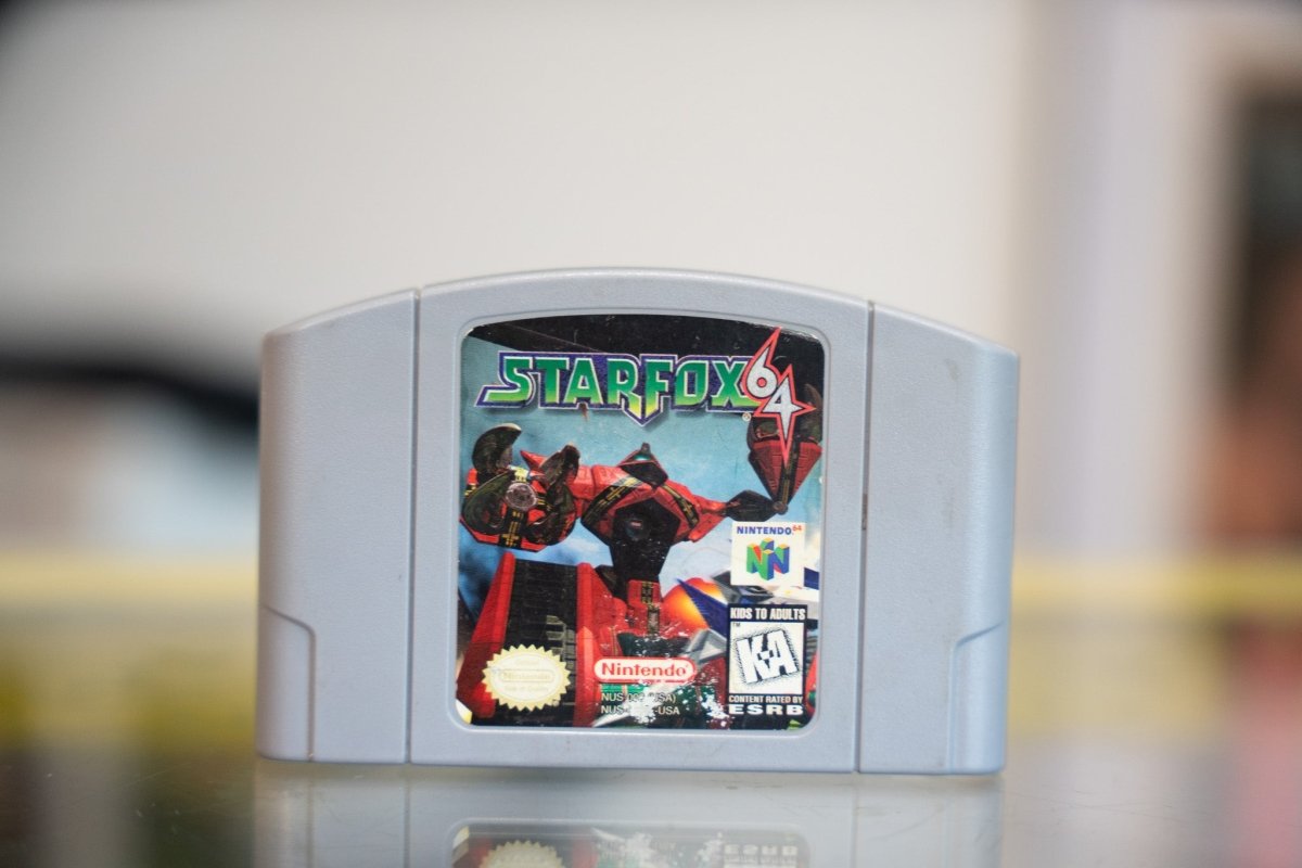 Nintendo Star Fox 64 game cartridge with blue label and black casing, 1997 release for N64 console