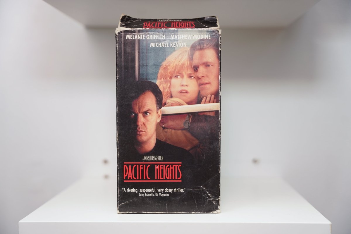 VHS Pacific Heights Michael Keaton menacing Melanie Griffith Matthew Modine PACIFIC HEIGHTS red text John Schlesinger Film US Magazine