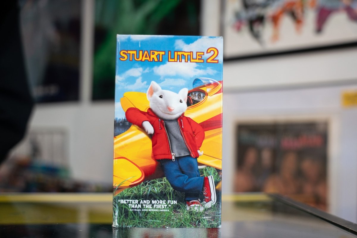 Stuart Little 2 VHS case showing animated mouse character on cover, 2002 family film home video release