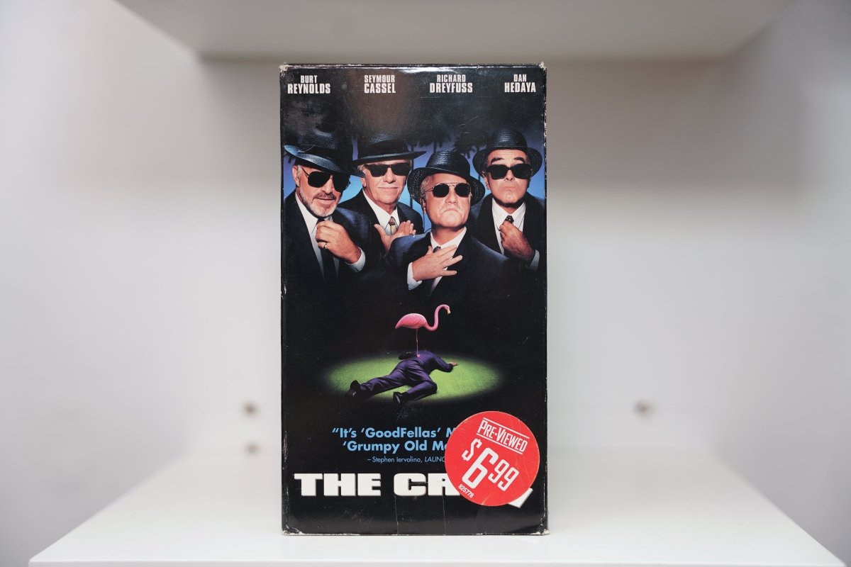 VHS The Crew Burt Reynolds Seymour Cassel Richard Dreyfuss Dan Hedaya black suits hats sunglasses pink flamingo THE CREW white text Pre-Viewed