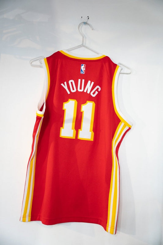 Trey Young Atlanta Hawks Nike NBA Authentics Jersey Size Youth Large - Keep It Classic