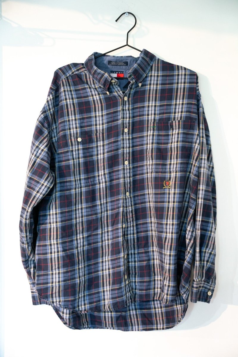 Navy blue plaid vintage Tommy Hilfiger long sleeve flannel button-down shirt red white accent lines flag logo chest pocket size XL
