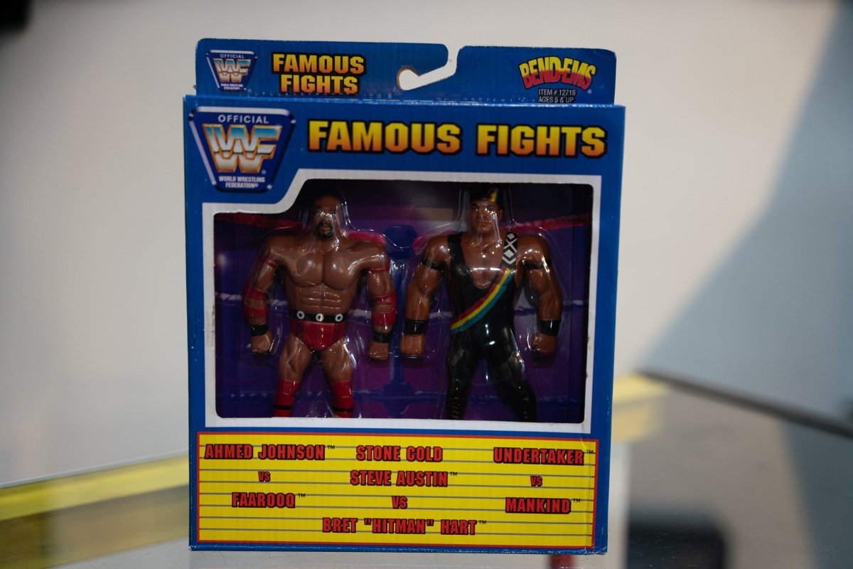 WWF Famous Fights Bend-Ems Ahmed Johnson vs Faarooq two-pack blue card yellow title bendable figures wrestling ring JusToys Official WWF logo