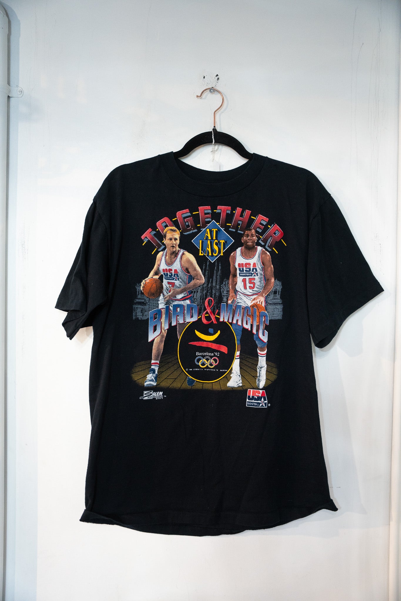Vintage 90s T-Shirts: Single-Stitch Decade Pieces · Keep It Classic