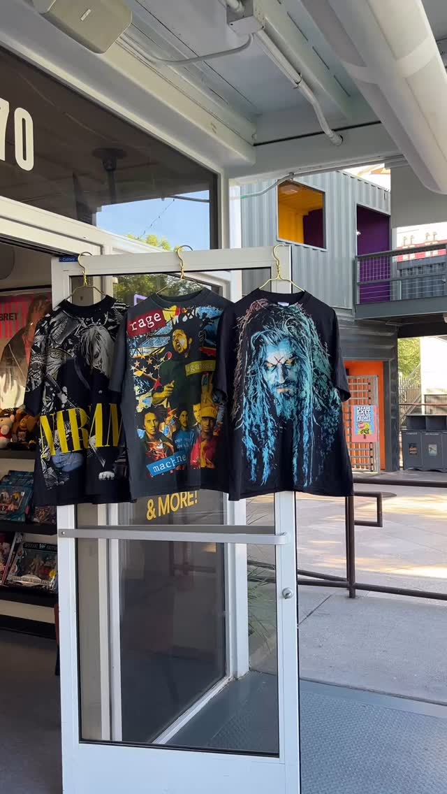 Friday drop. 5 vintage pieces on the rack.