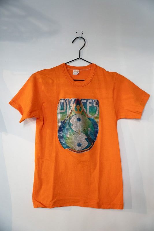 1978 Sportswear Pisces shirt in medium, featuring zodiac graphic print on cotton fabric with crew neckline
