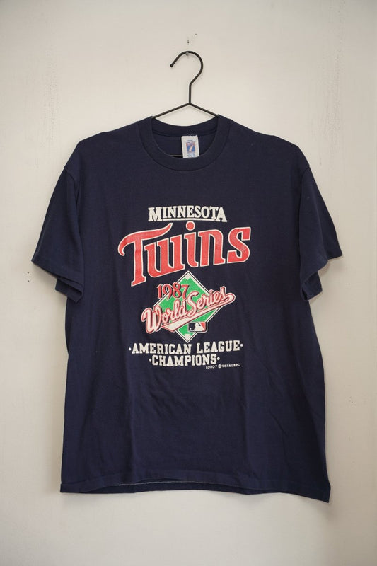 1987 Logo 7 Minnesota Twins World Series Shirt - Keep It Classic