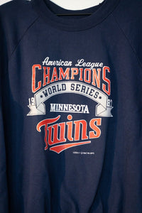 MLB 1987 Minnesota Twins American League Champions World Series sweater in size large, navy blue with red and white text and graphics