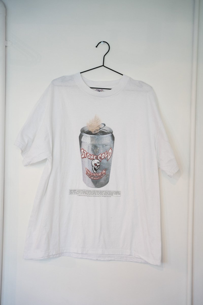 2000 WWF Stone Cold Steve Austin Six Pack Of Attitude Shirt - Keep It Classic