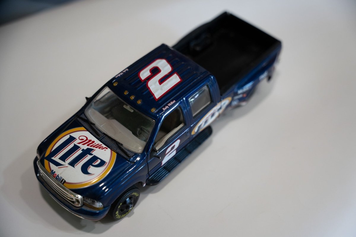2001 Brookfield Collectors Miller Lite F - 350 Pick Up Die - Cast Truck - Keep It Classic