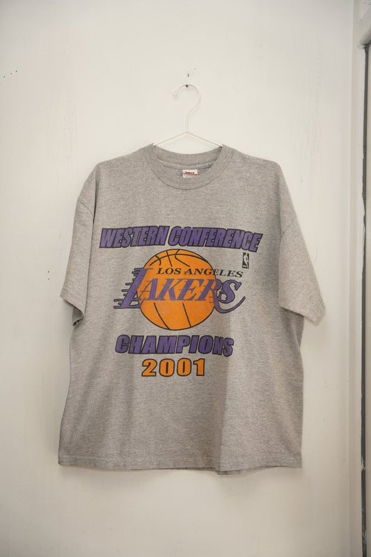 2001 Los Angeles Lakers Conference Champions Boot Shirt - Keep It Classic