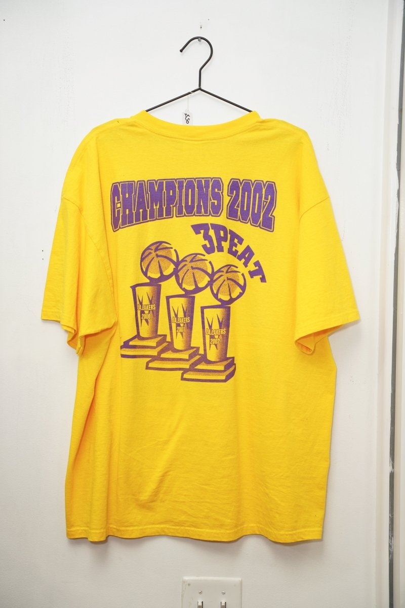 2002 Vintage Bootleg Lakers 3 - Peat Shirt - Keep It Classic