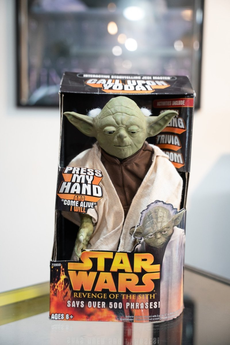 2005 Star Wars Interactive Storytelling Jedi Master Yoda Revenge of the Sith figure in box green sculpted head fabric Jedi robe 500 phrases