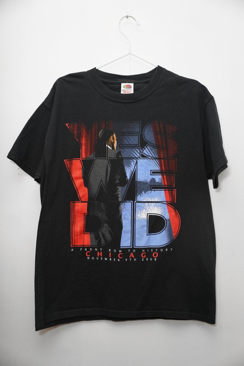 2008 Obama Yes We Did black tee large with stacked red white blue letters, Obama silhouette, A Front Row To History Chicago November 4th 2008