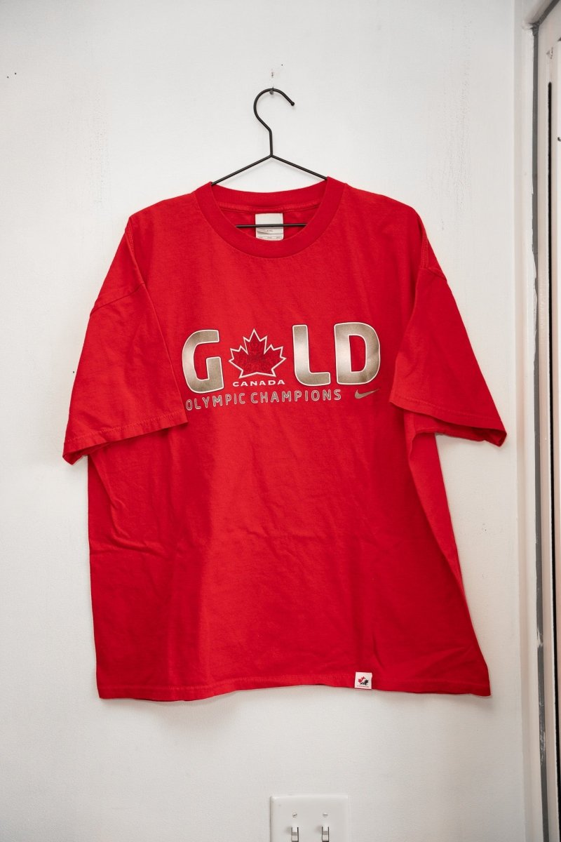 2010 Nike Vancouver 2010 Canada Gold Olympic Champions Shirt XXL - Keep It Classic