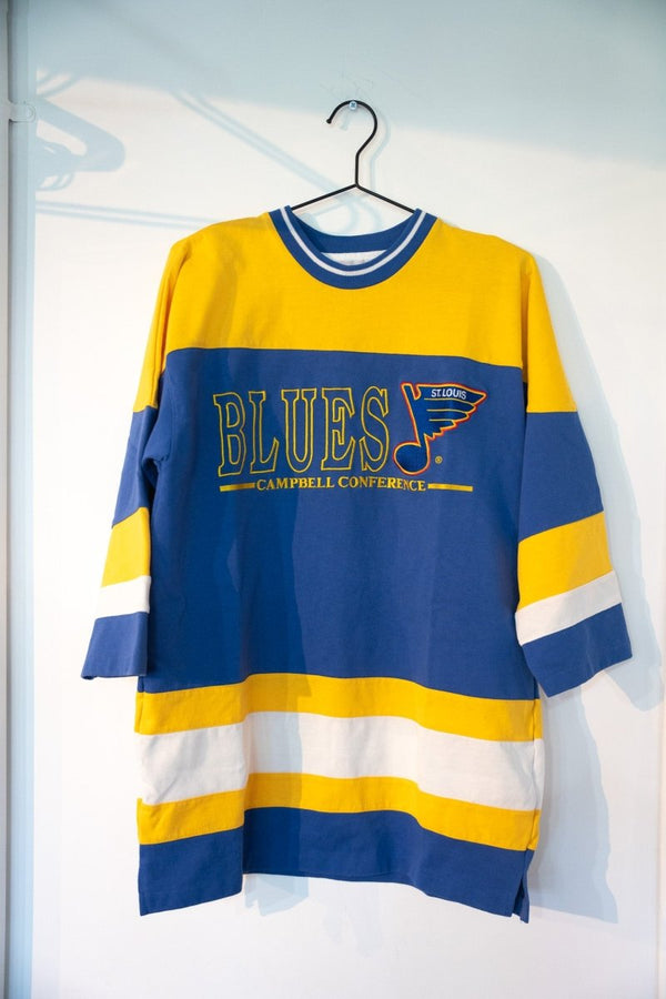 Yellow blue 90s College Concepts St Louis Blues hockey-style long sleeve with embroidered BLUES blue note logo Campbell Conference striped trim size Large