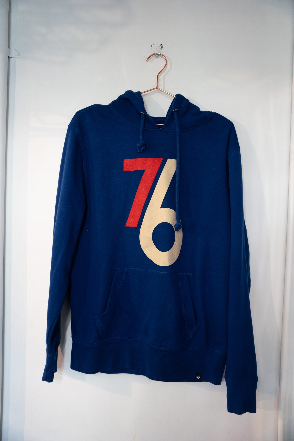 47 Philadelphia 76ers Hoodie Size Large