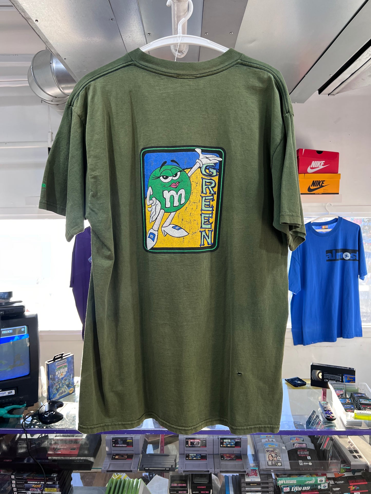 Camiseta vintage con el personaje de M&amp;M's en color verde - Talla XL