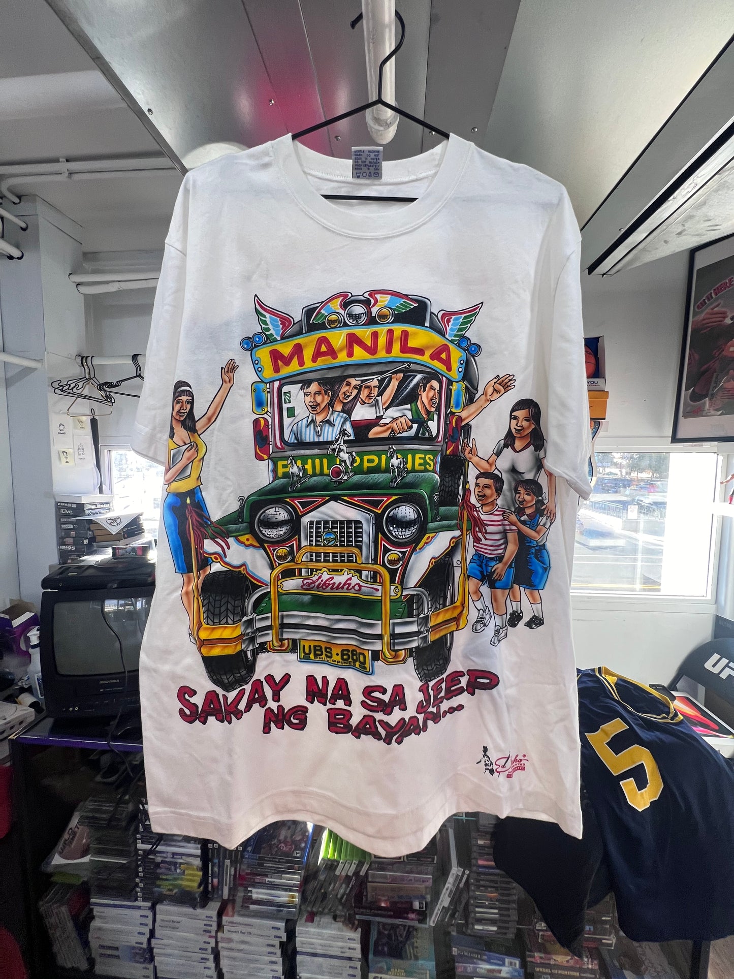 Vintage Manila Philippines Shirt XL