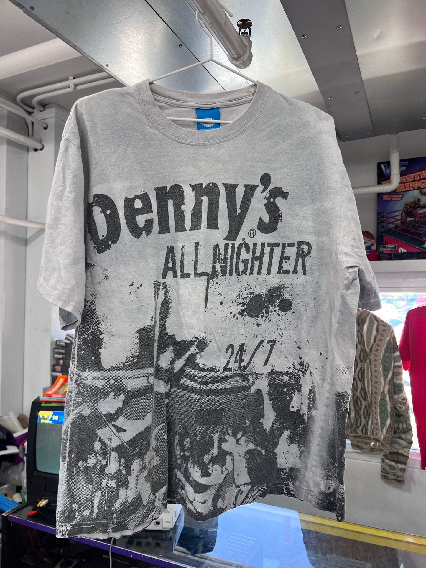 Vintage Dennys All Nighter Shirt Large