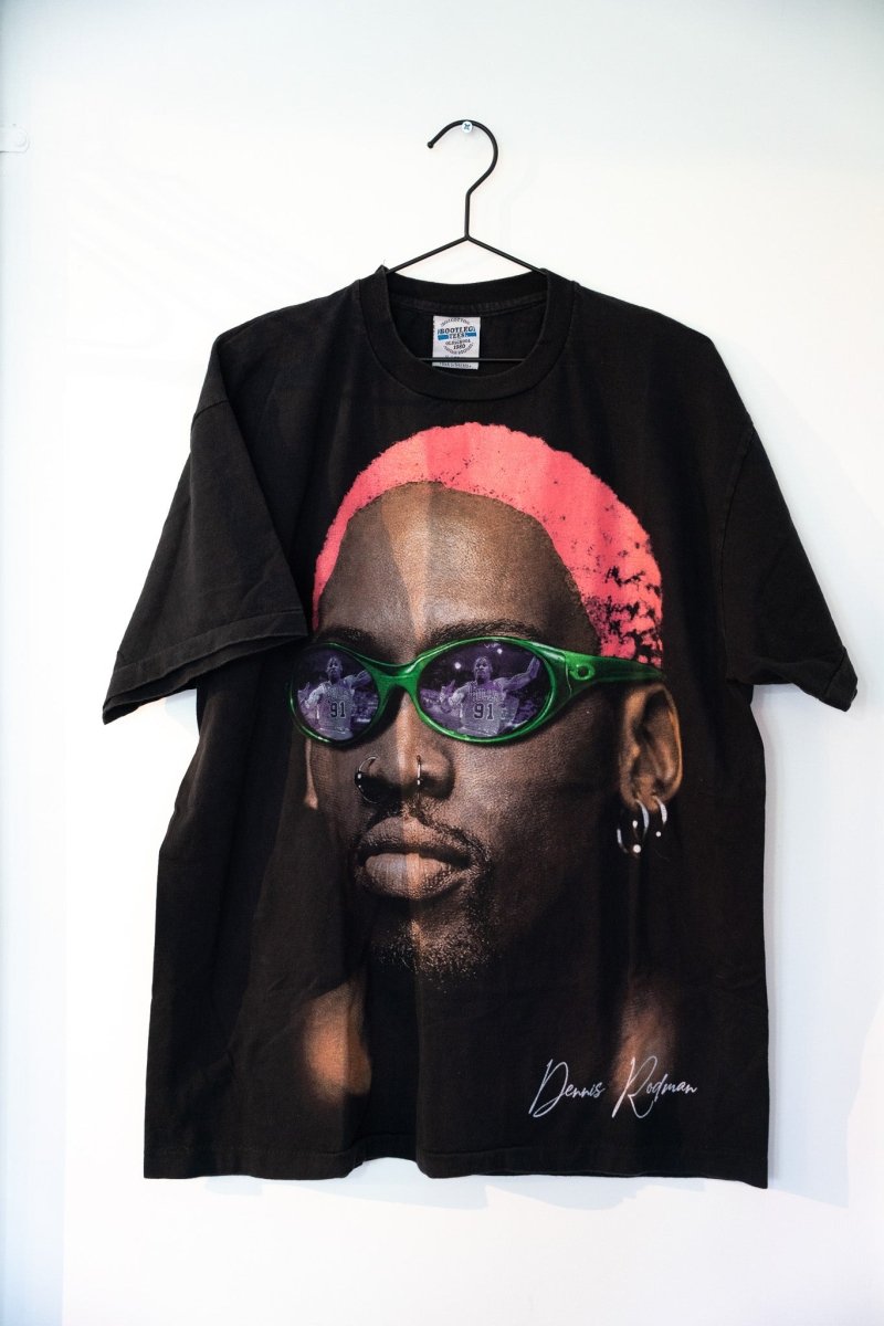 Black Dennis Rodman tee with enormous close-up portrait pink hair green sunglasses nose ring 91 jersey reflection single stitch size X-Large
