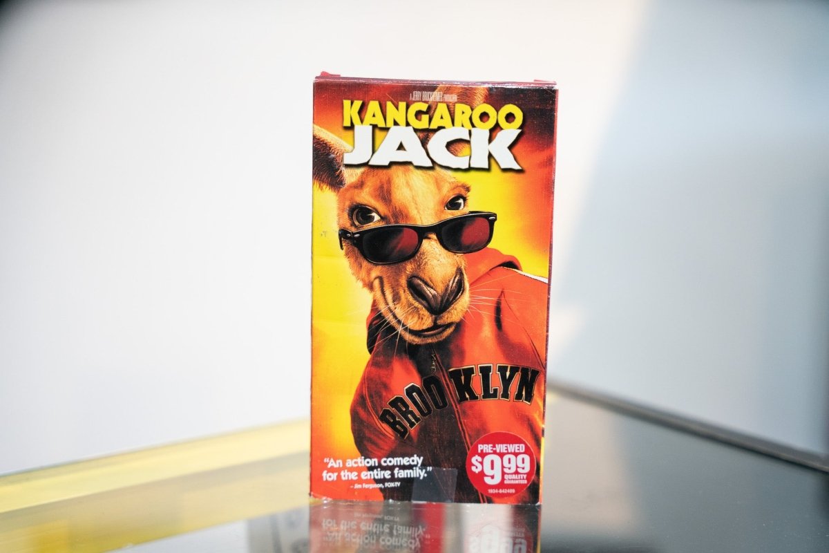 Kangaroo Jack VHS orange yellow sleeve with CGI kangaroo in sunglasses Brooklyn hoodie white title Pre-Viewed rental sticker Warner Bros