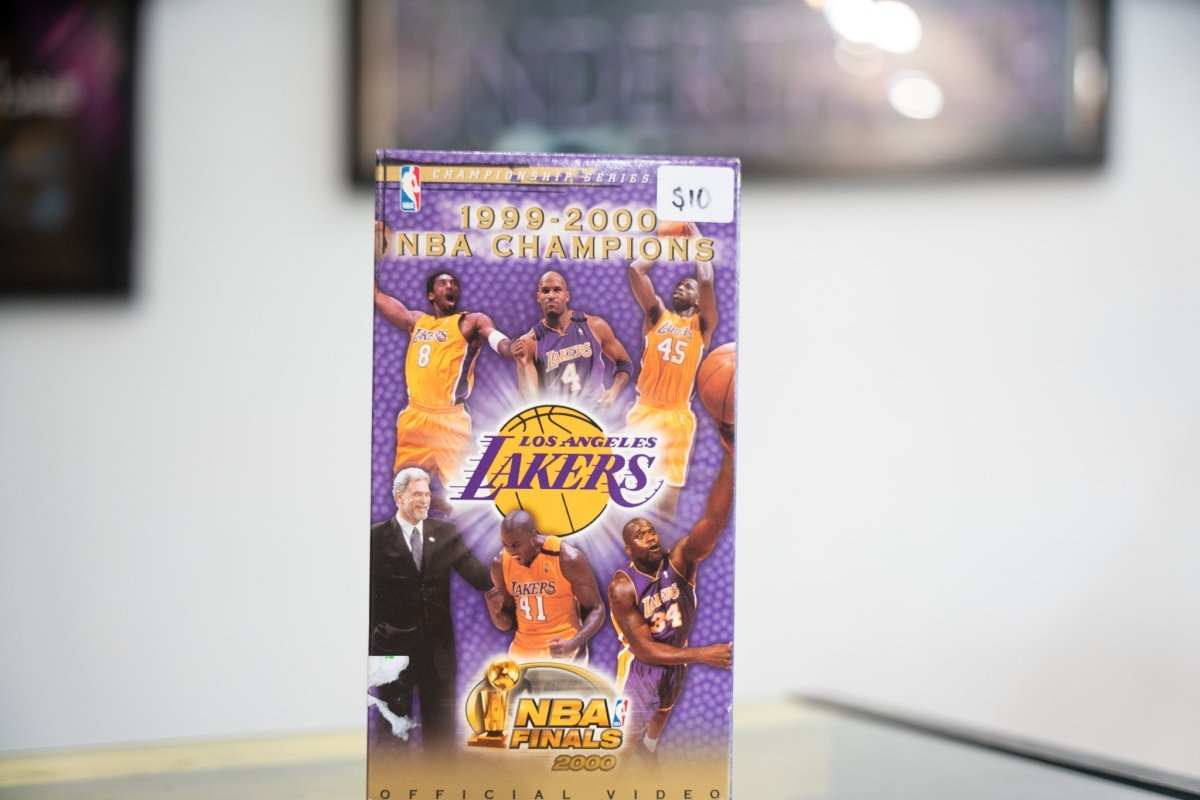 Los Angeles Lakers 1999 - 2000 NBA Champions VHS - Keep It Classic