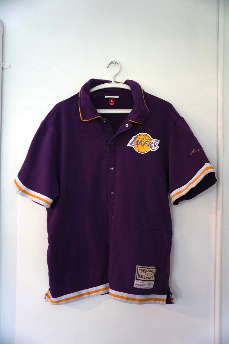 Mitchell & Ness Hardwood Classic Kobe Bryant Los Angeles Lakers Men's Los Angeles Lakers French Terry Shooting Shirt Warm Up Size Large - Keep It Classic