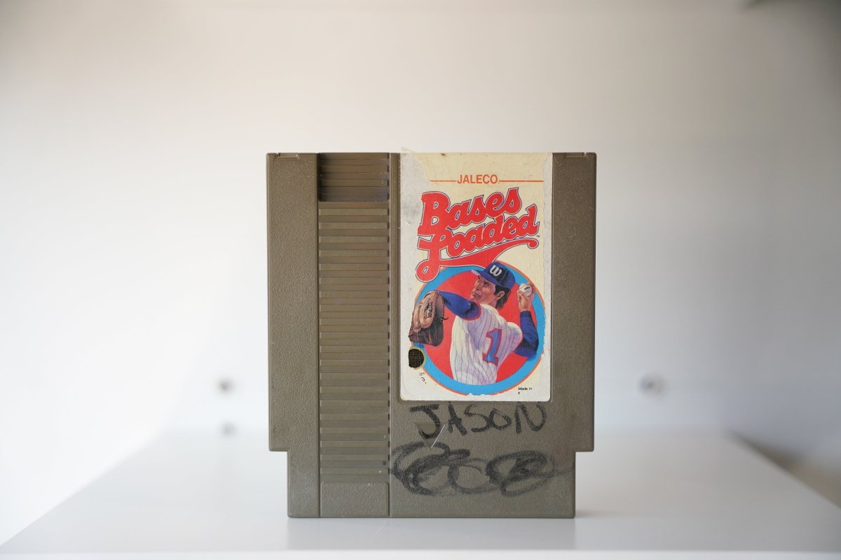 NES Bases Loaded - Keep It Classic