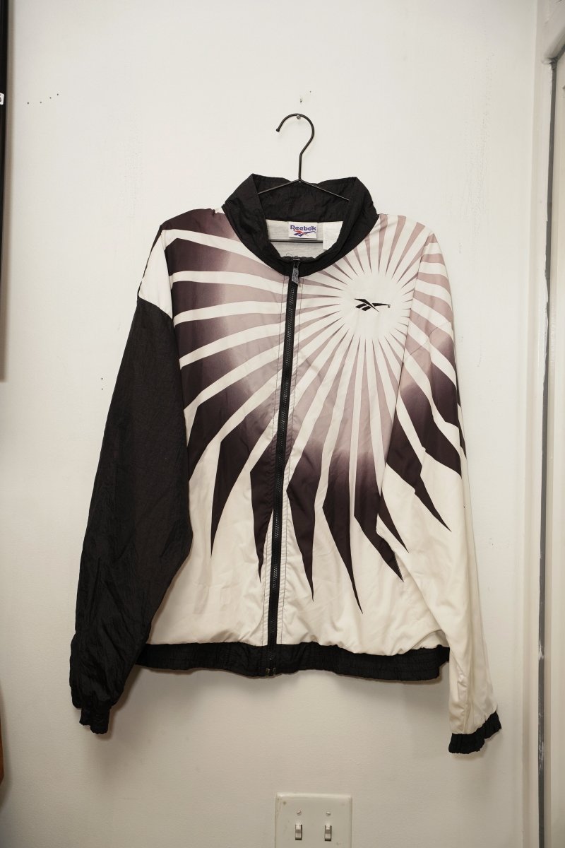 Reebok Sunburst Windbreaker XL - Keep It Classic