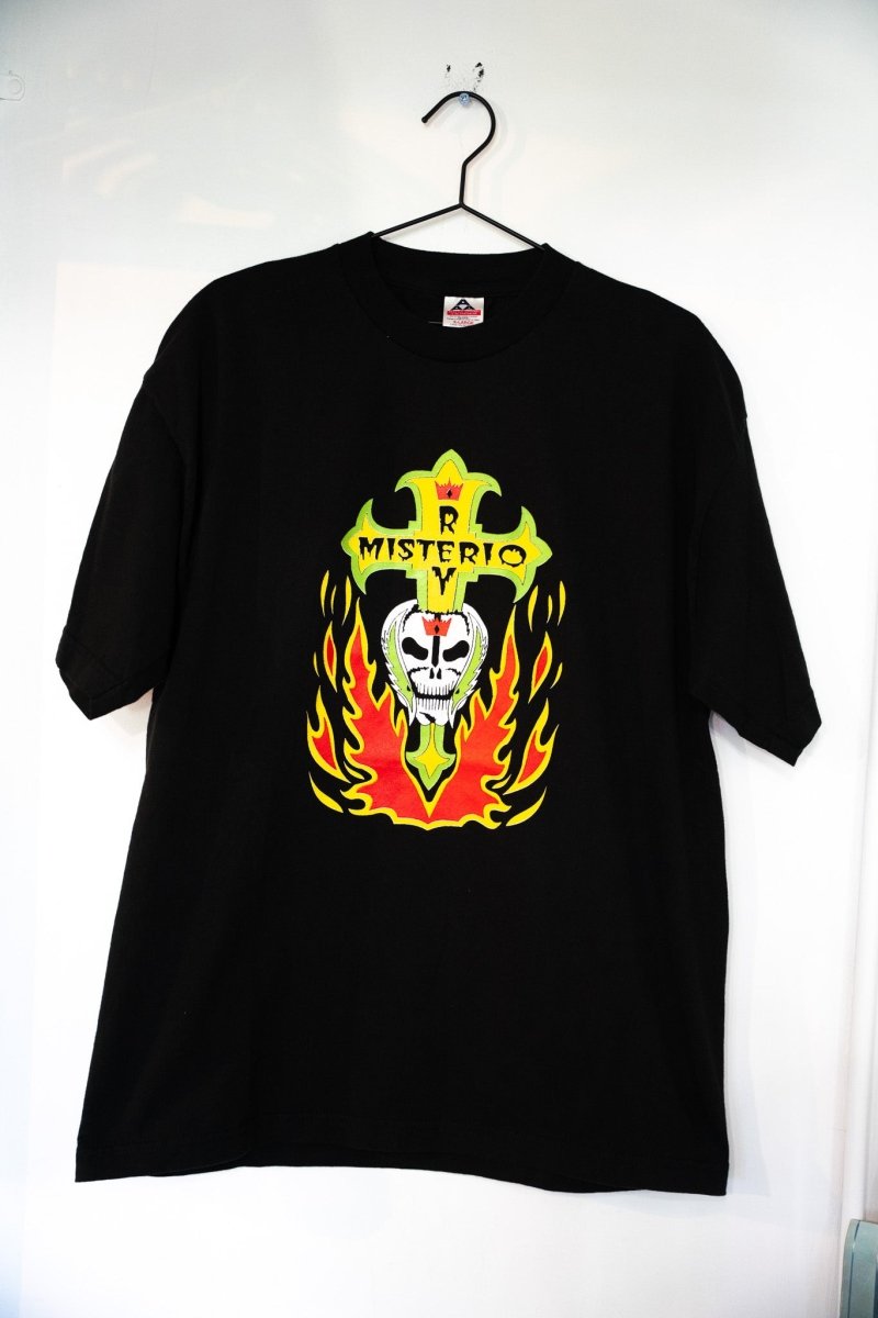 Black Rey Misterio Sr 100 percent Rudo t-shirt with green cross skull with red eyes and flames lucha libre design size XL