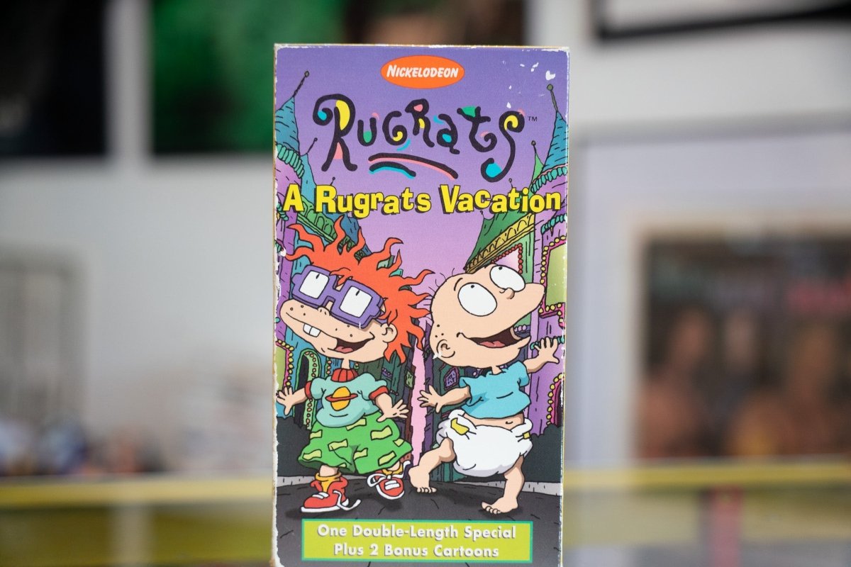 Paramount Rugrats A Rugrats Vacation VHS case showing animated babies characters on cover art from 1990s Nickelodeon series
