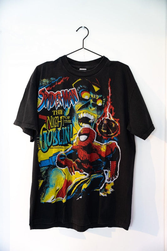 Black Spider-Man The Night of the Goblin tee with comic art Spider-Man swinging Green Goblin pumpkin bomb blue red yellow orange text size Large