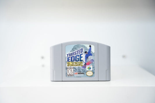 Nintendo 64 Twisted Edge Extreme Snowboarding gray cartridge snowboarder blue jacket mountains TWISTED EDGE text Midway Nintendo 64 Everyone