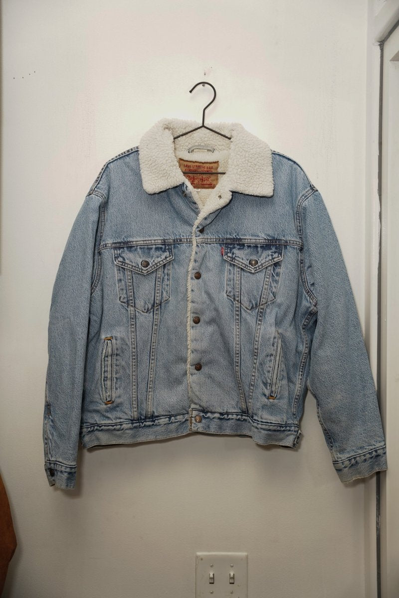 Vintage Levi’s Sherpa Lined Jacket - Keep It Classic