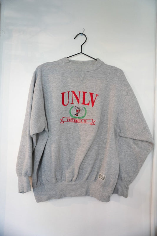 Vintage Logo 7 UNLV Rebels Sweater Size Large - Keep It Classic