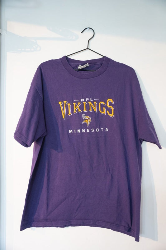 Vintage Minnesota Vikings Lee Sports Tee Size X - Large - Keep It Classic