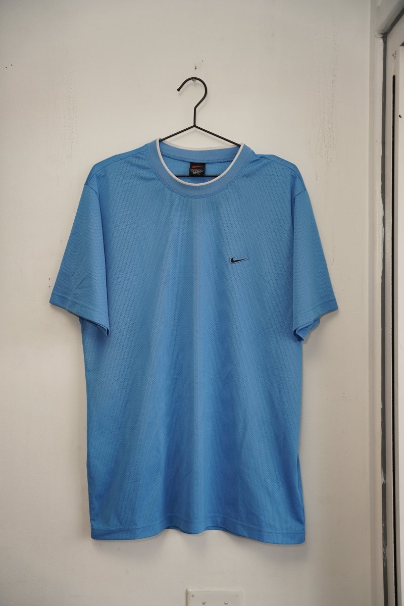 Vintage Nike Baby Blue Jersey Shirt - Keep It Classic