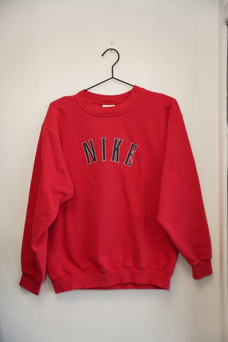 Vintage Nike Sweater - Keep It Classic