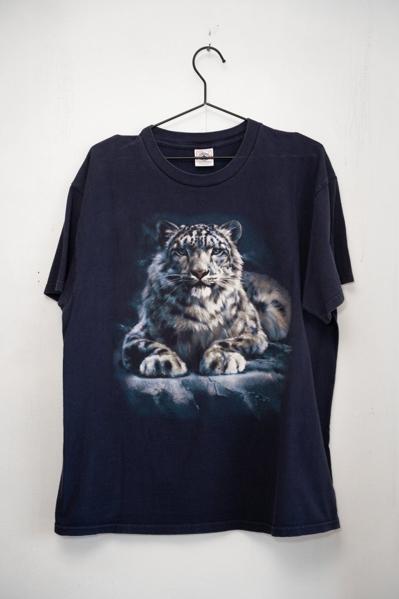 Vintage Tiger Graphic Shirt - Keep It Classic