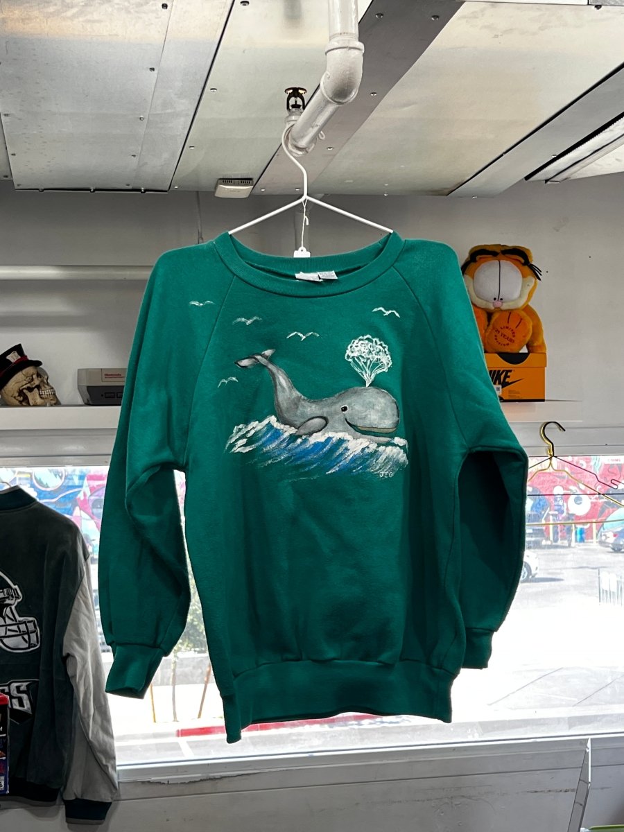 Vintage Weekender Whale Sweater Medium - Keep It Classic