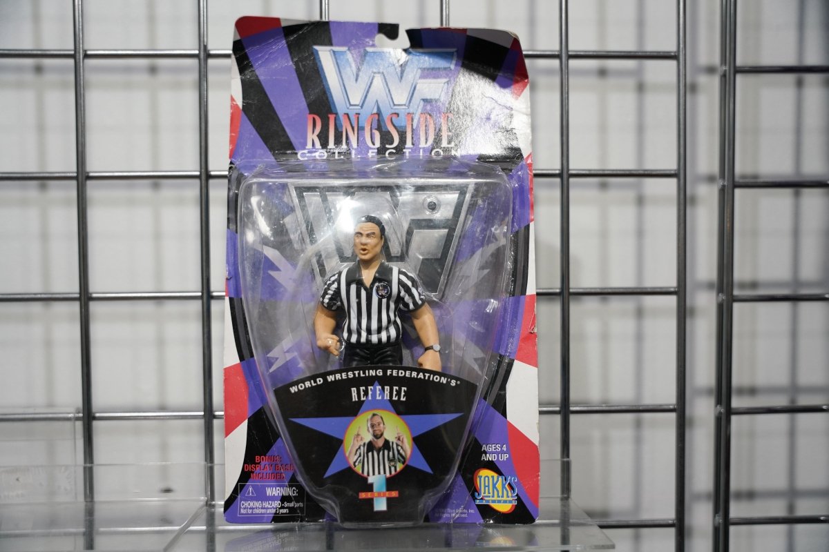 WWF Ringside Collection Referee - Keep It Classic