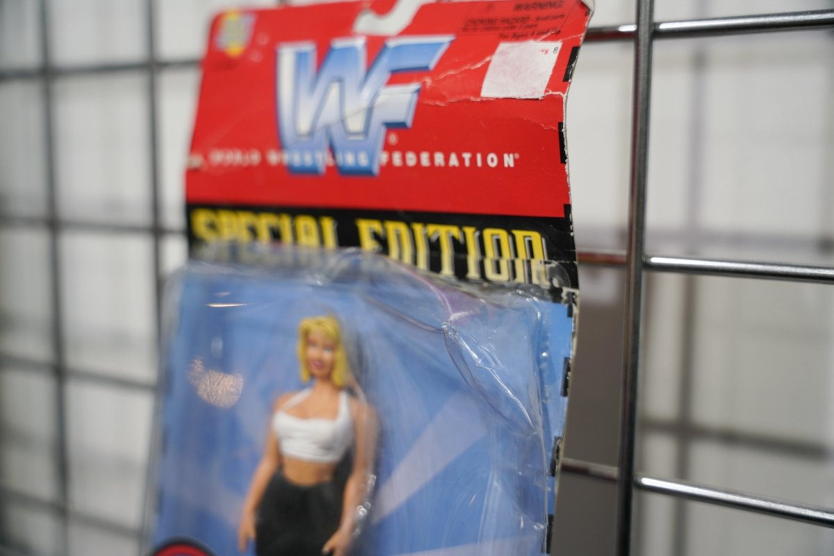 WWF Special Edition Sunny - Keep It Classic