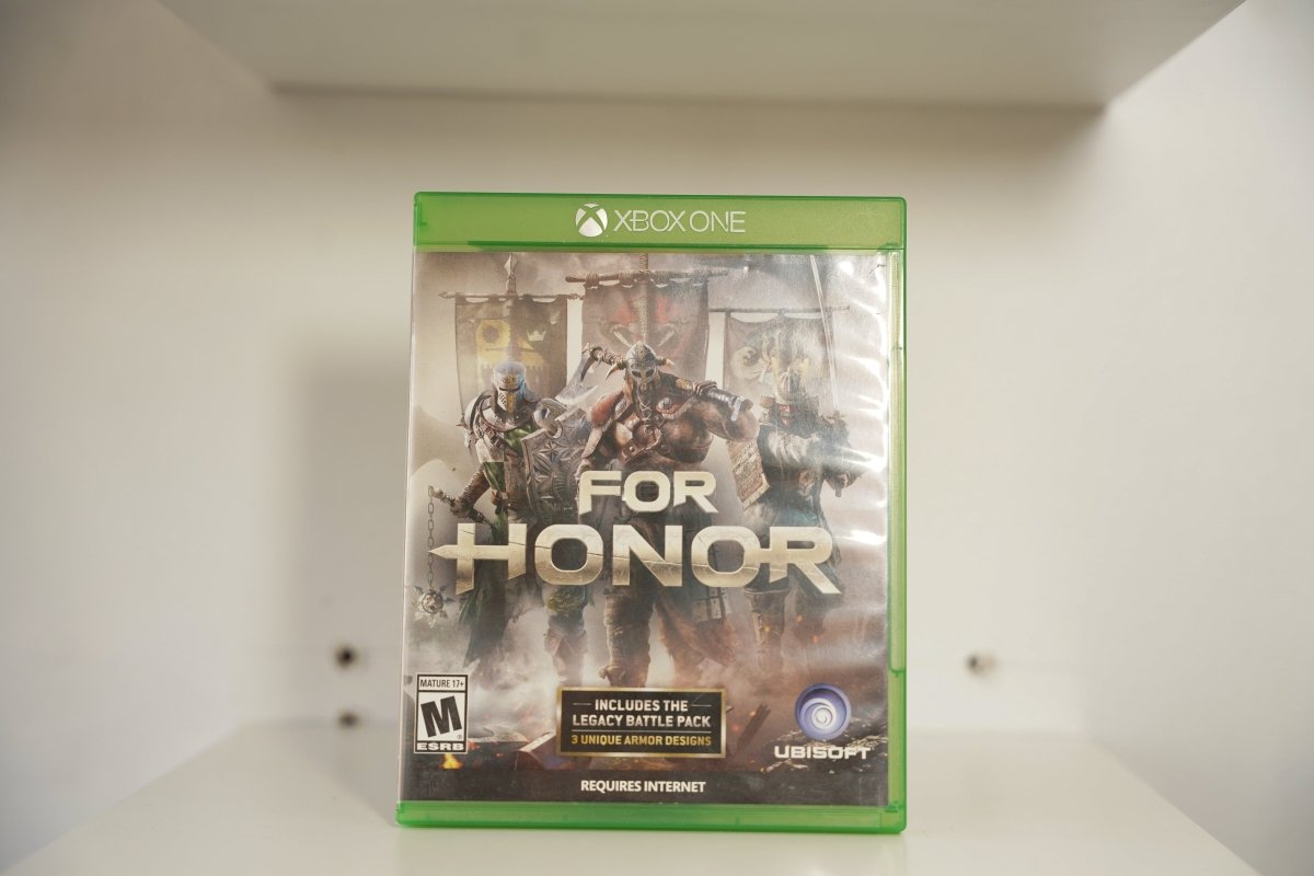 Xbox One For Honor case knight Viking samurai warriors war banners FOR HONOR metallic text Legacy Battle Pack Ubisoft Mature